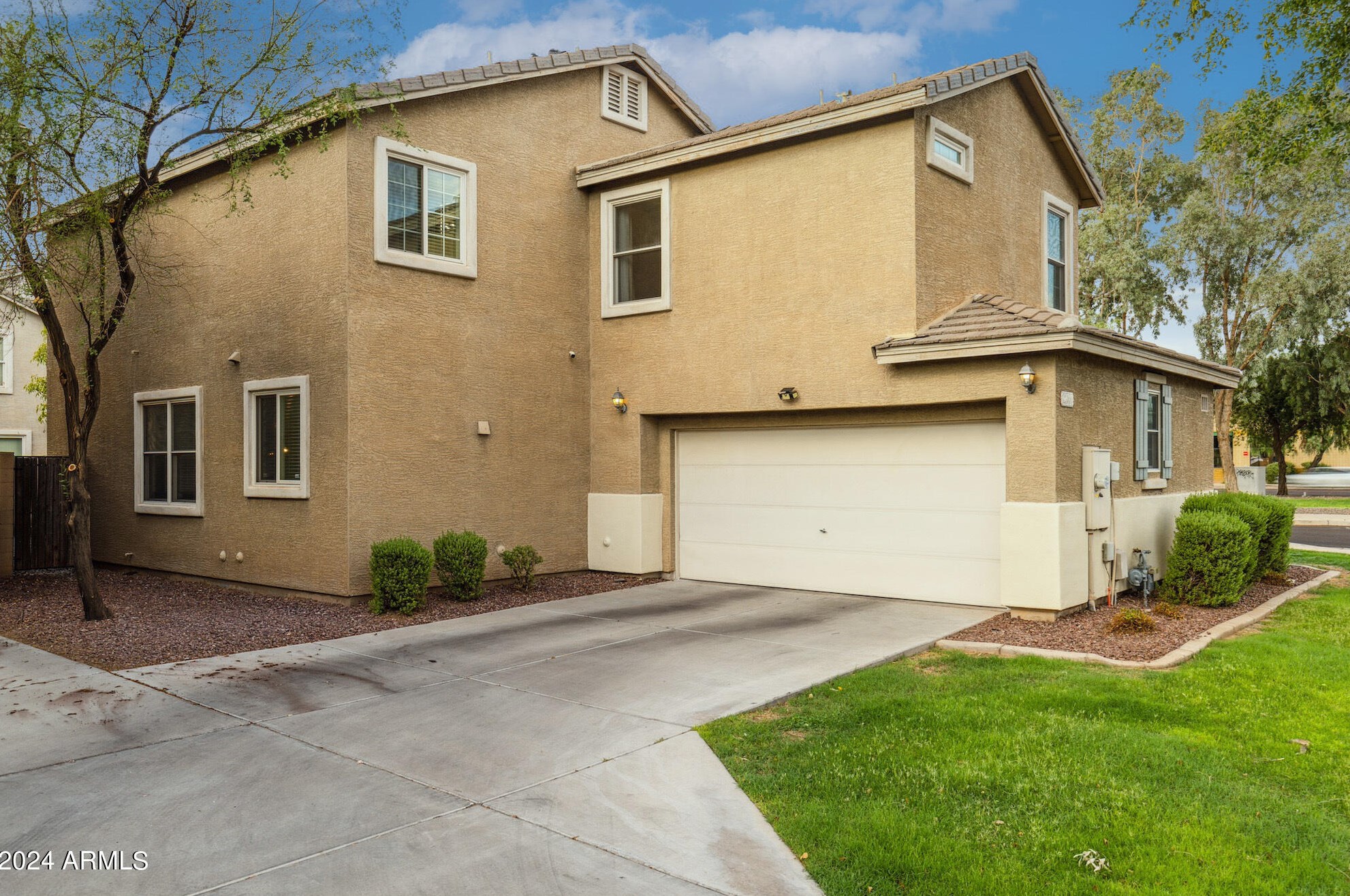 2344 Wayland Dr, Phoenix AZ  85040-3496 exterior