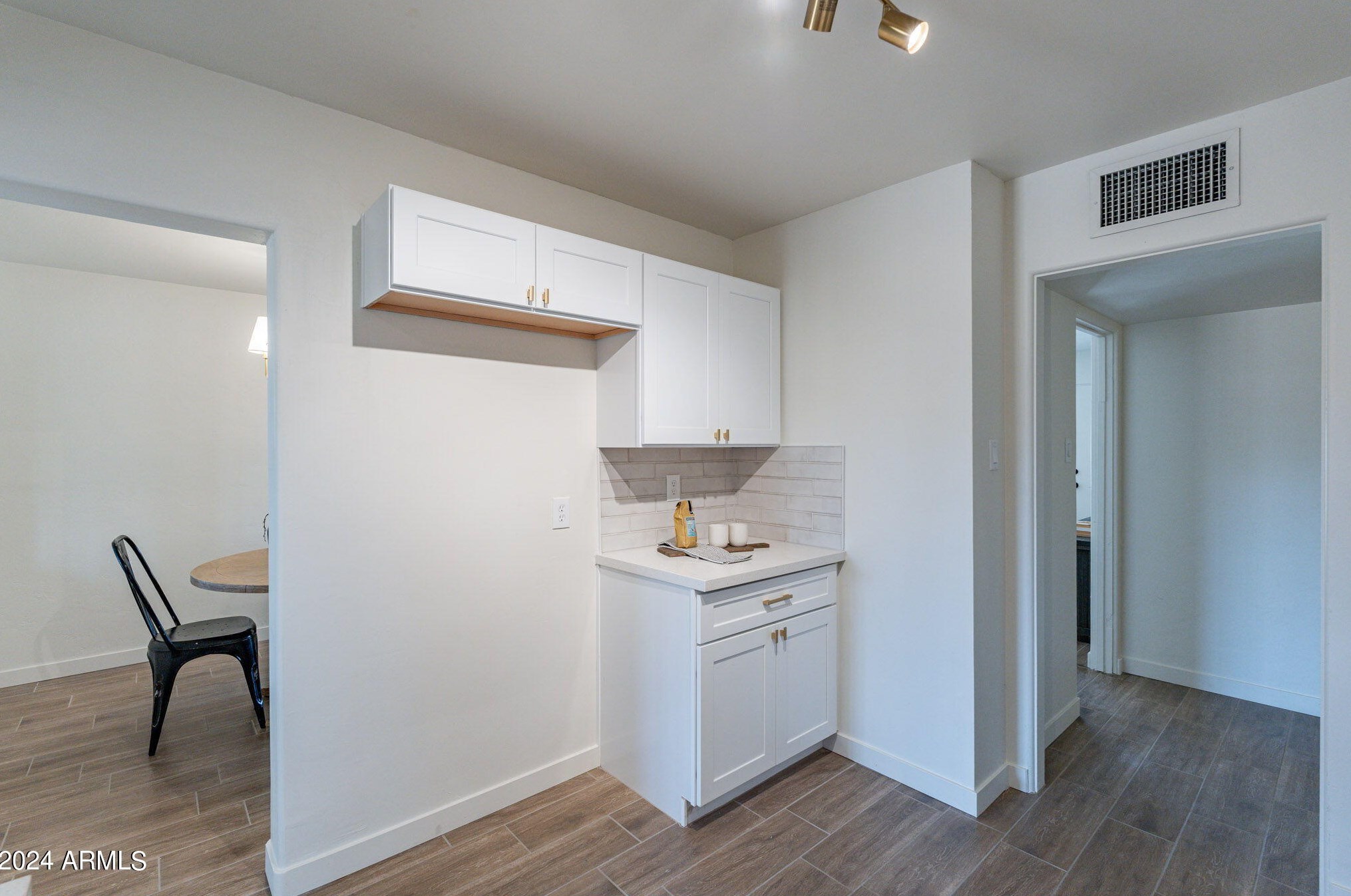 1934 Osborn Rd, Phoenix AZ 85019-3908 exterior