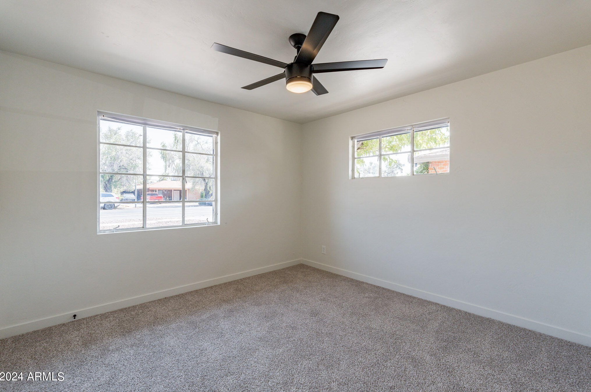 1934 Osborn Rd, Phoenix AZ 85019-3908 exterior