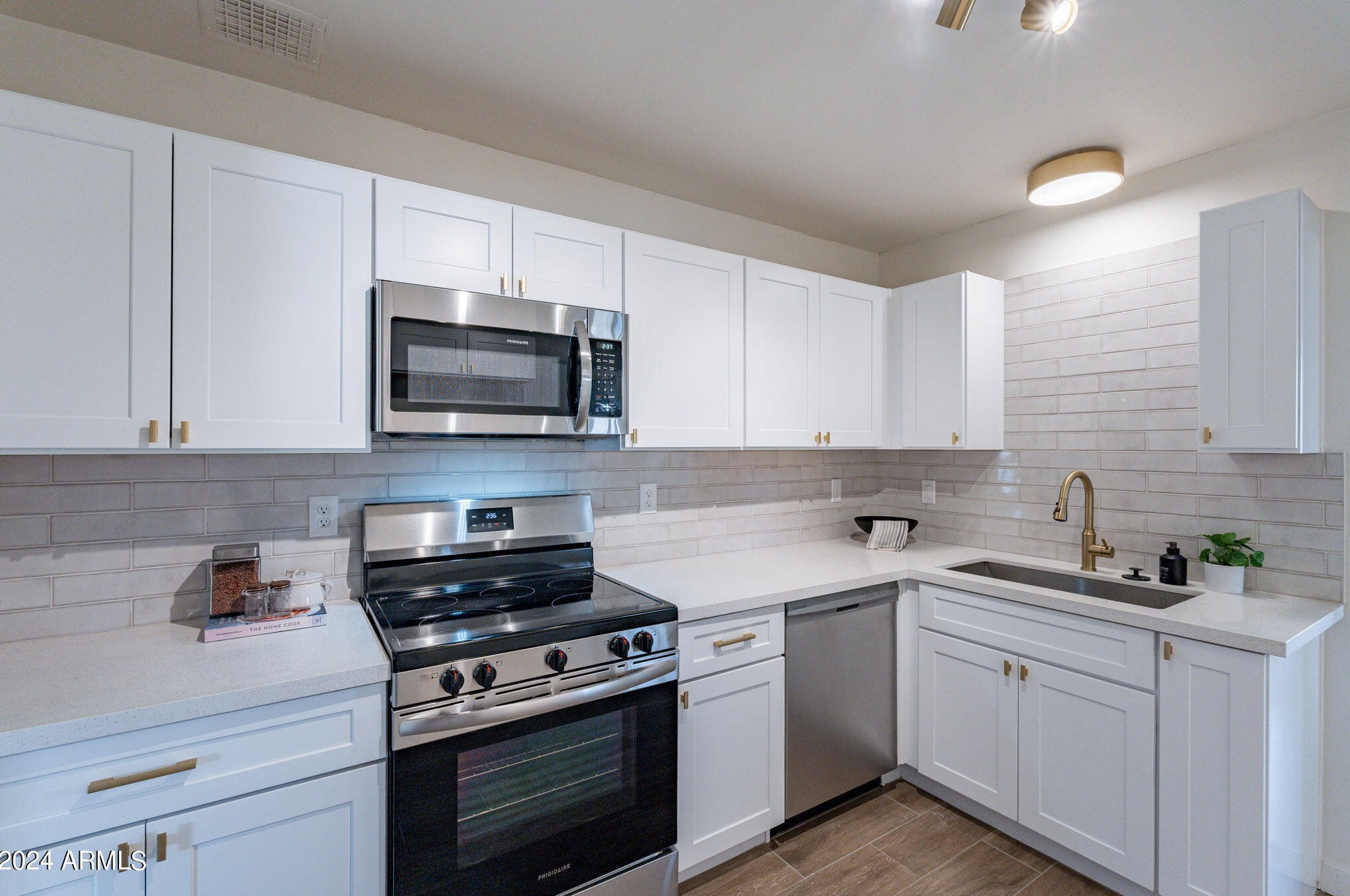 1934 Osborn Rd, Phoenix AZ 85019-3908 exterior