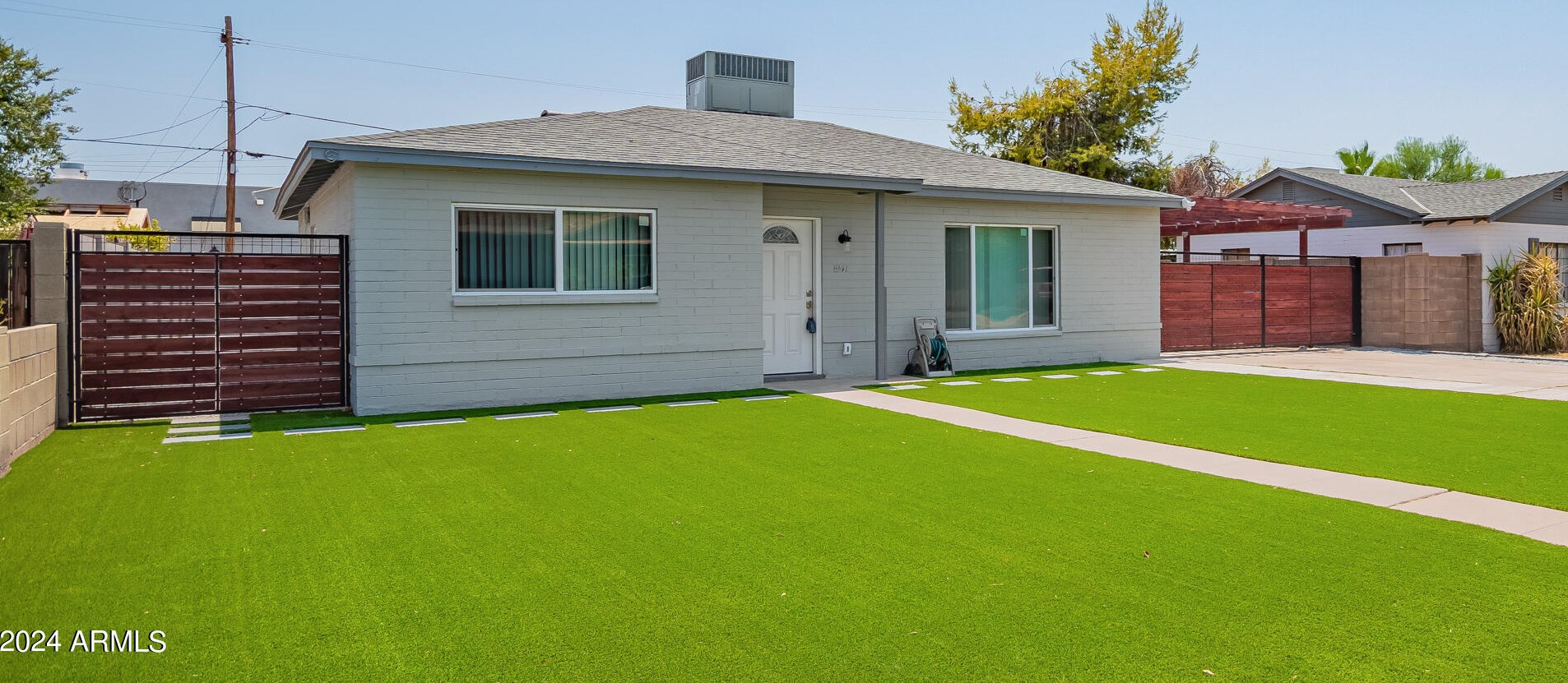1941 Mitchell Dr, Phoenix AZ  85015-5714 exterior