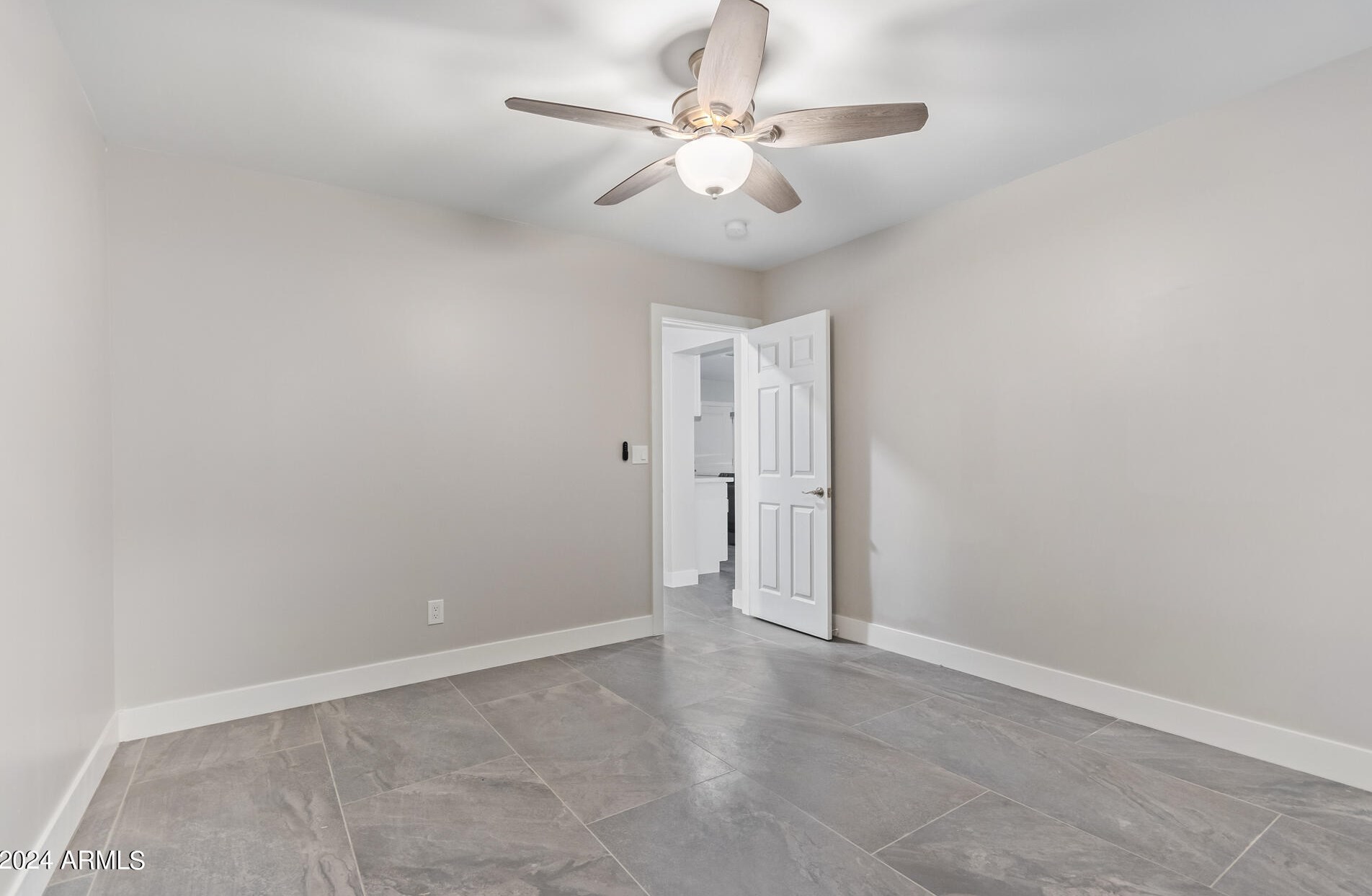 1941 Mitchell Dr, Phoenix AZ  85015-5714 exterior