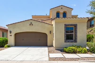 147 E Carob Drive, Chandler, AZ 85286 - Photo 1