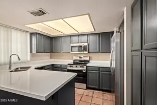 609 E Mesquite Cir, Tempe, AZ 85288 - Photo 10