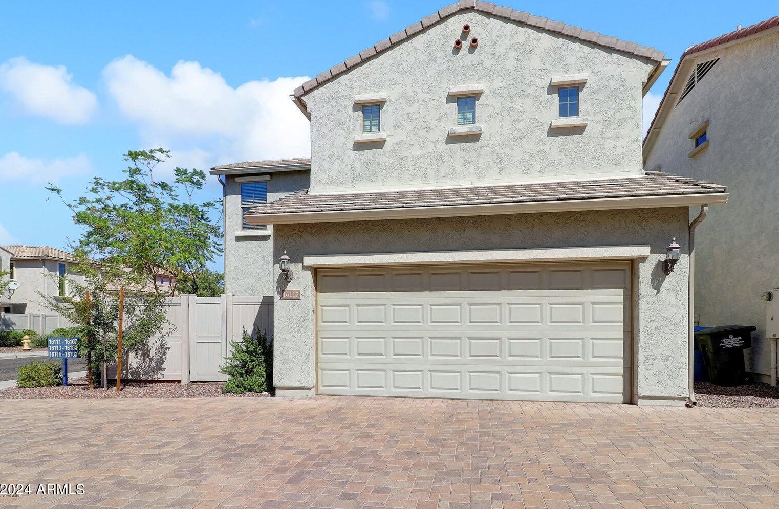 16115 21st Ln, Phoenix AZ  85023-9213 exterior