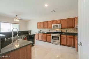 1121 E Jahns Dr, Casa Grande, AZ 85122 - Photo 12