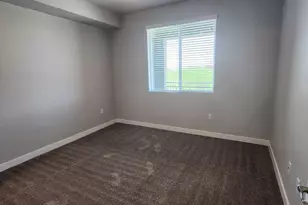 5550 E Deer Valley Dr, Phoenix, AZ 85054 - Photo 10