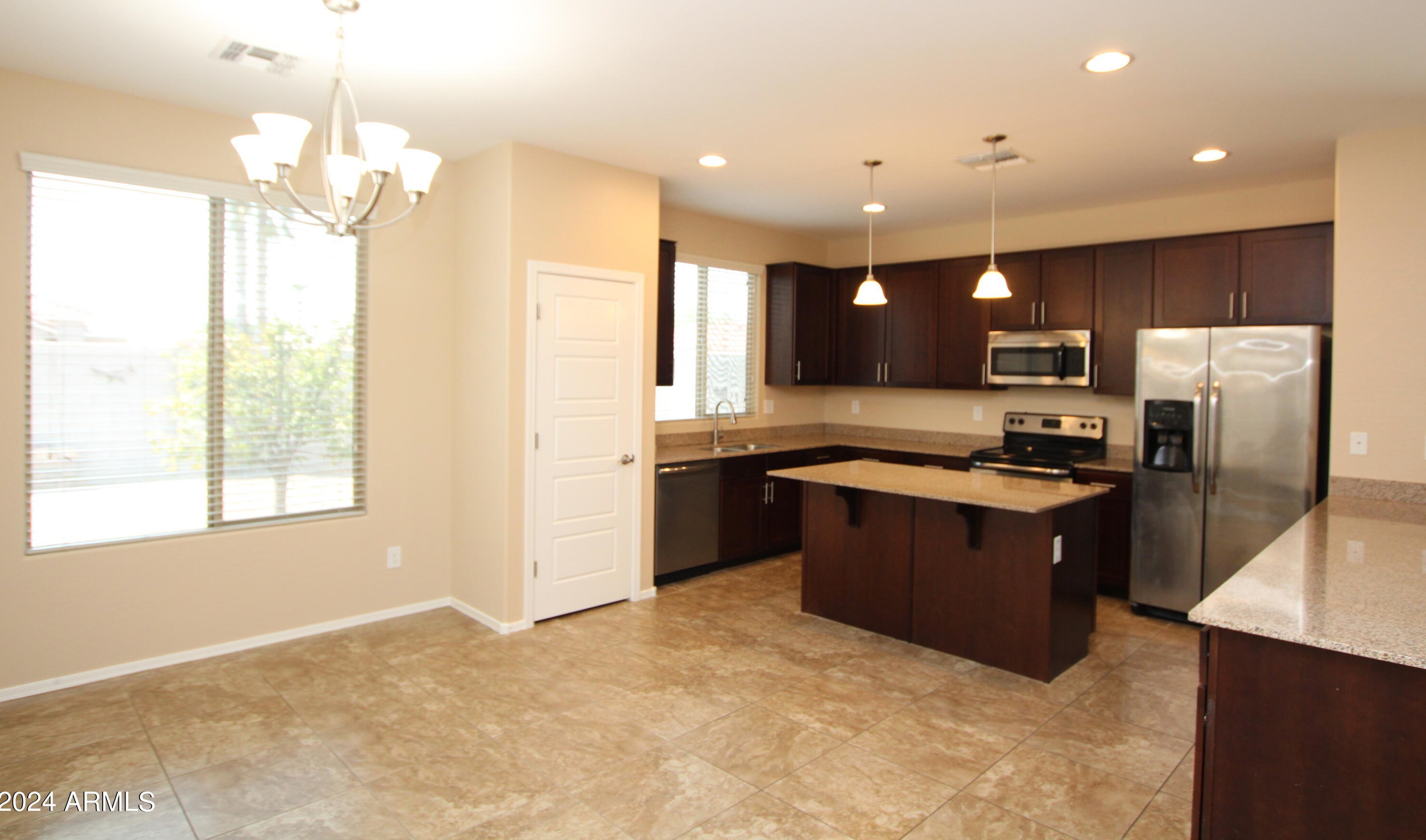 22236 N 104th Ln, Peoria, AZ 85383