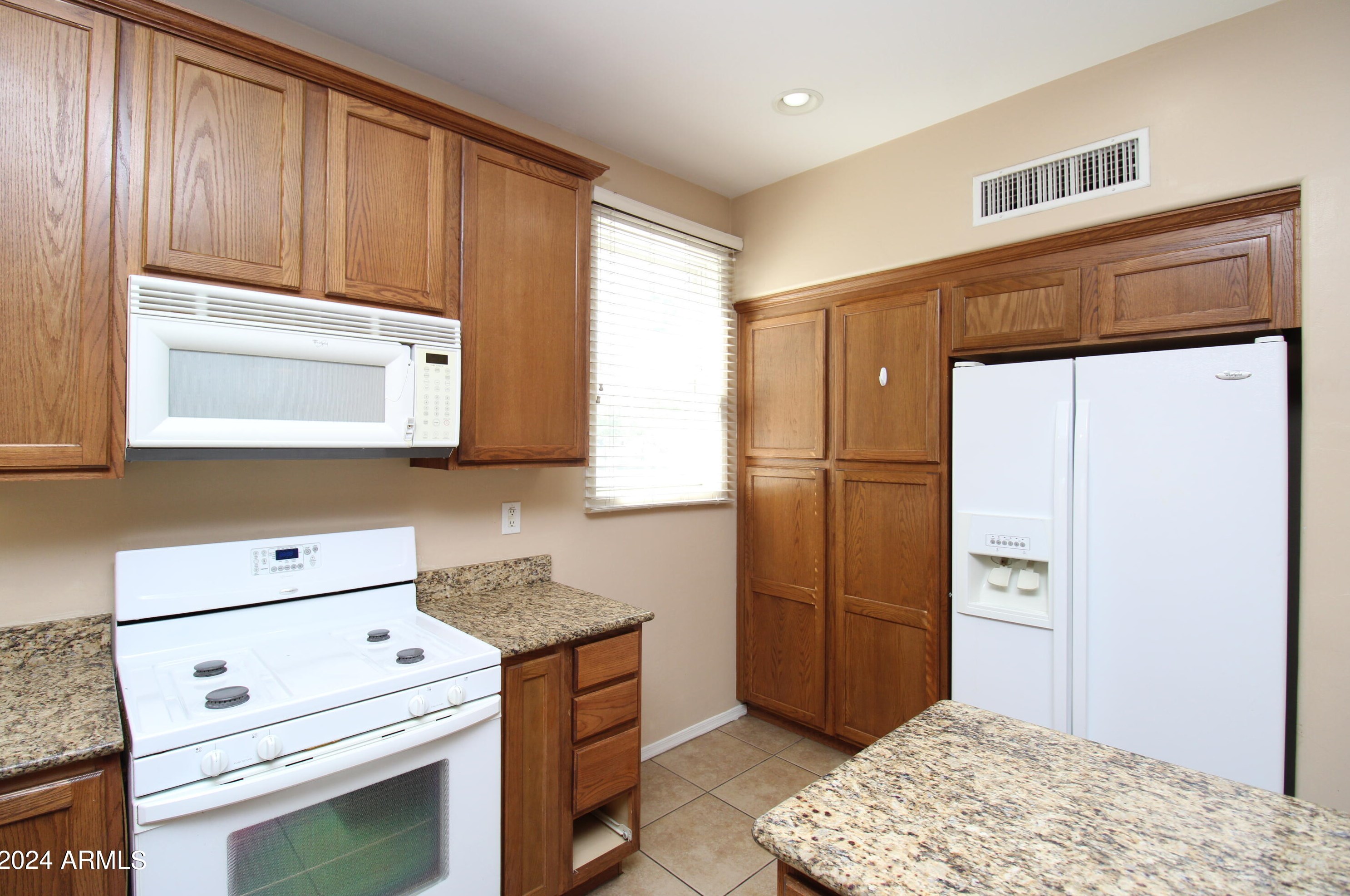 2213 E Sunland Ave, Phoenix, AZ 85040