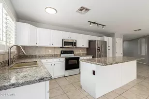 8753 W Salter Dr, Peoria, AZ 85382 - Photo 18