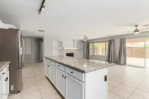 8753 W Salter Dr, Peoria, AZ 85382 - Photo 18