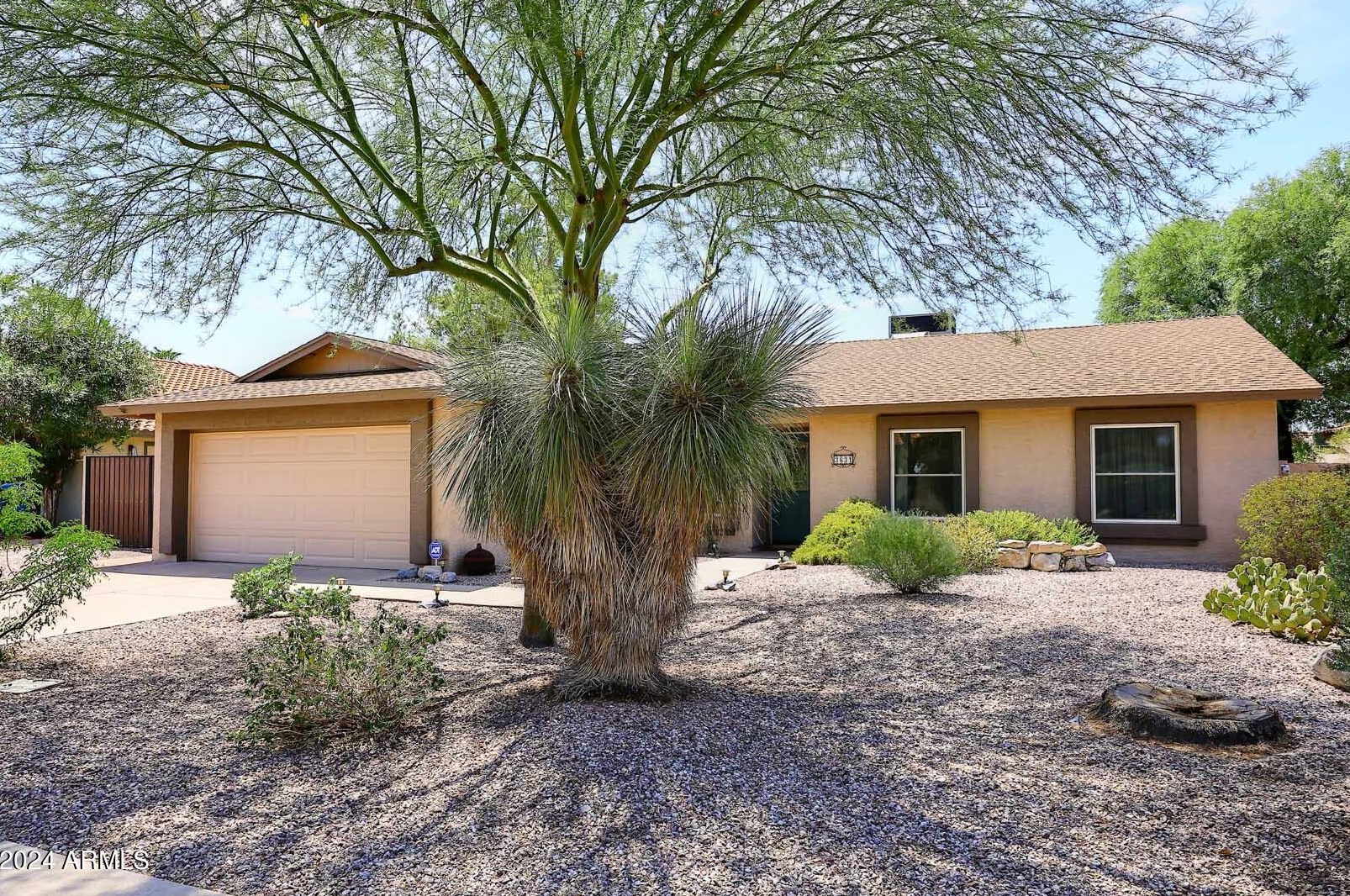 3631 Taro Ln, Phoenix, AZ 85050-2625