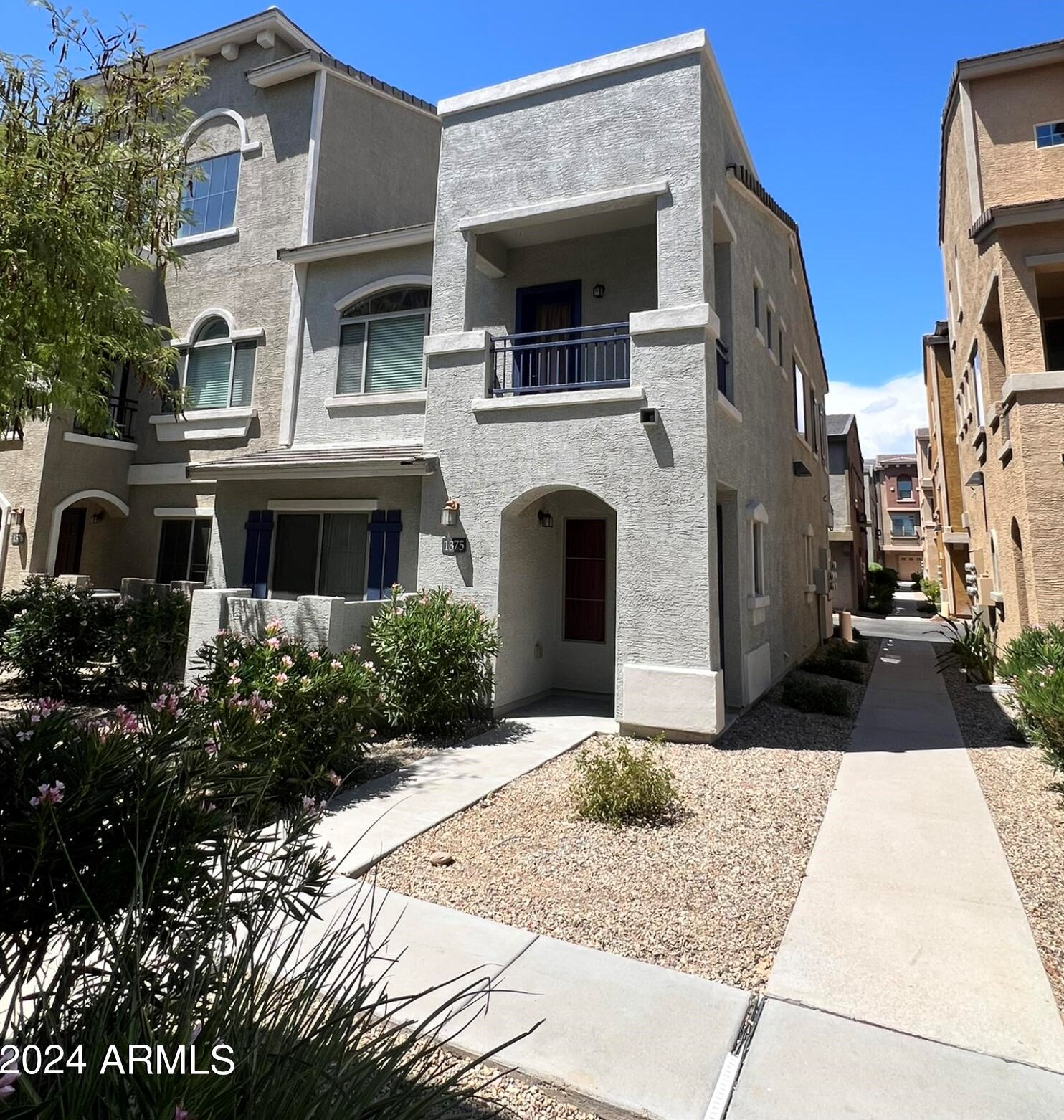 2150 Alameda Rd, Phoenix AZ  85085-1812 exterior