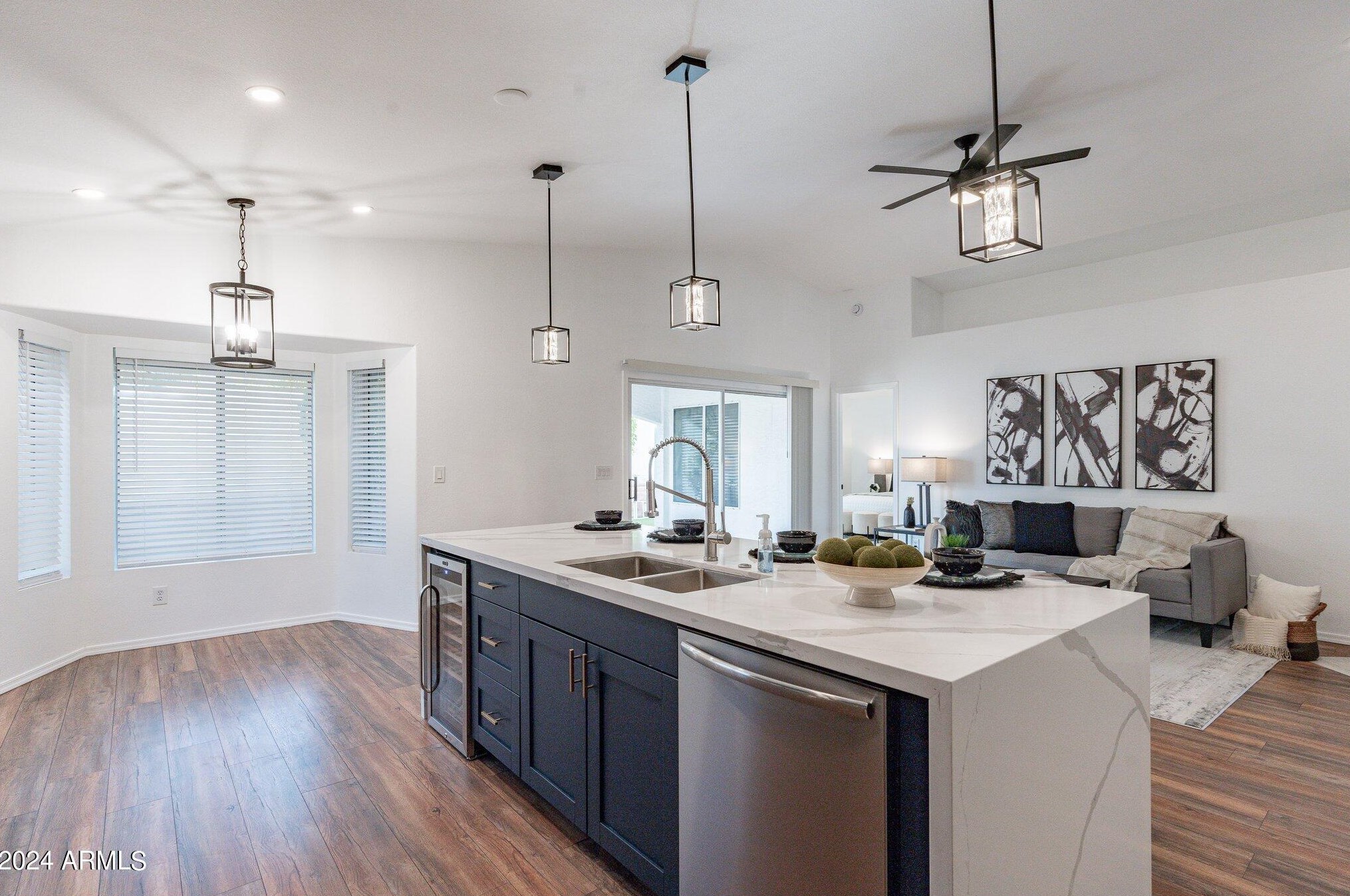 12036 45th St, Phoenix AZ  85044-2436 exterior