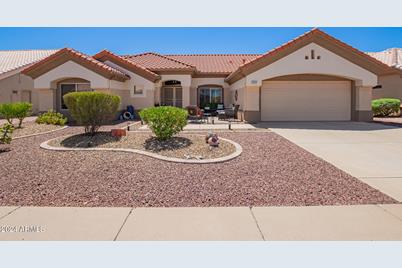 13717 W Robertson Drive, Sun City West, AZ 85375 - Photo 1