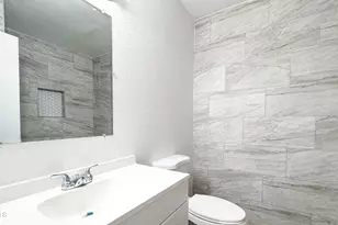 8939 North 8th St, Phoenix, AZ 85020 - Photo 26