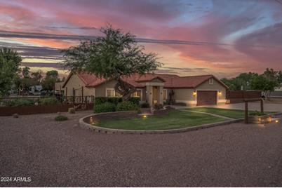 19134 E Cloud Road, Queen Creek, AZ 85142 - Photo 1