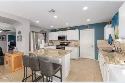 605 W Orchard Way, Gilbert, AZ 85233 - Photo 8