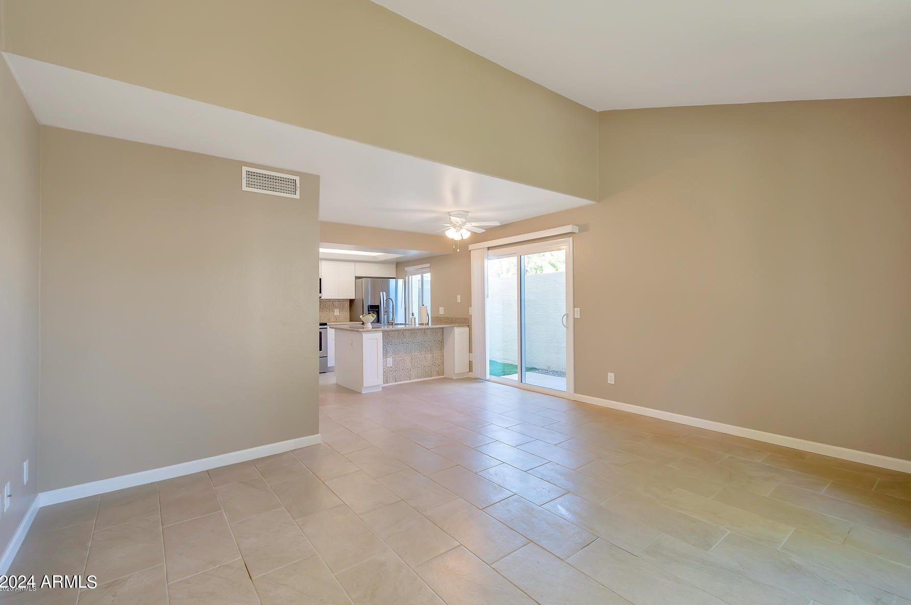 775 Lola Dr, Phoenix AZ  85022-1130 exterior