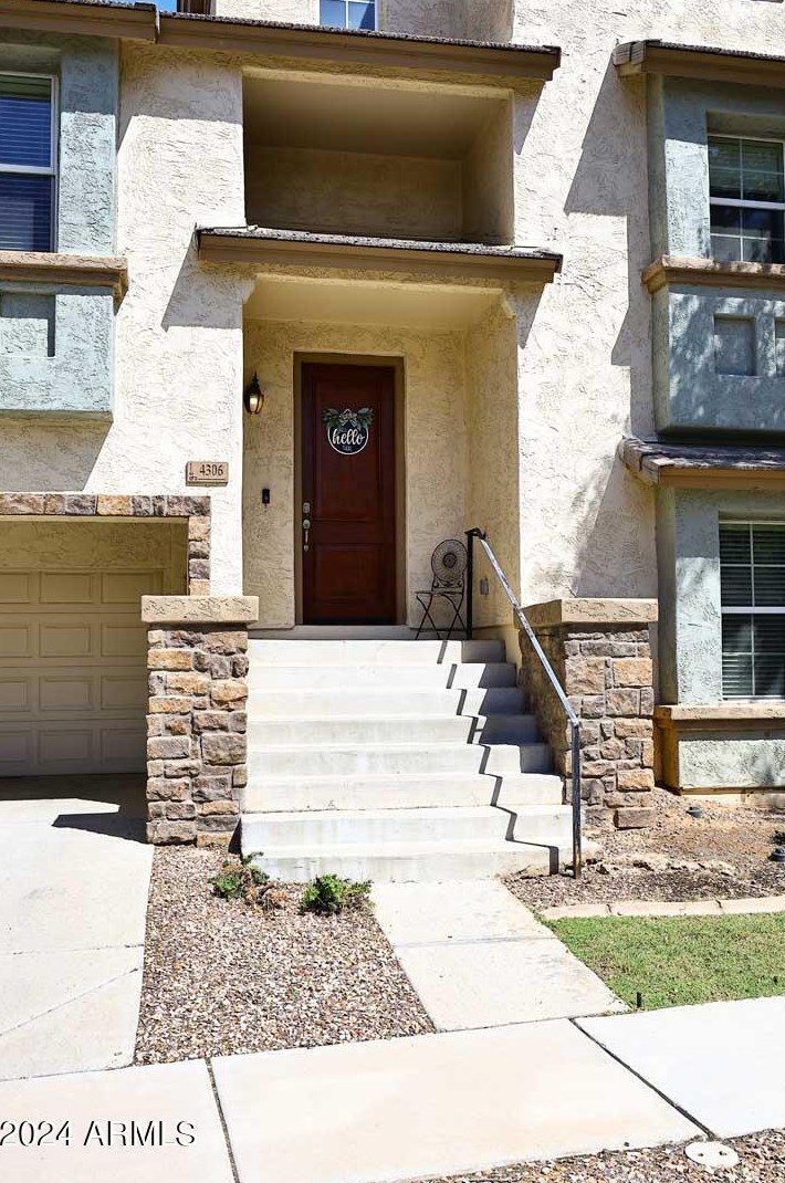 4306 Tyson St, Gilbert, AZ 85295-6137