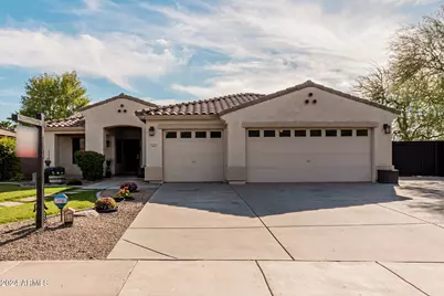 2537 E Carla Vista Drive, Gilbert, AZ 85295 - Photo 1