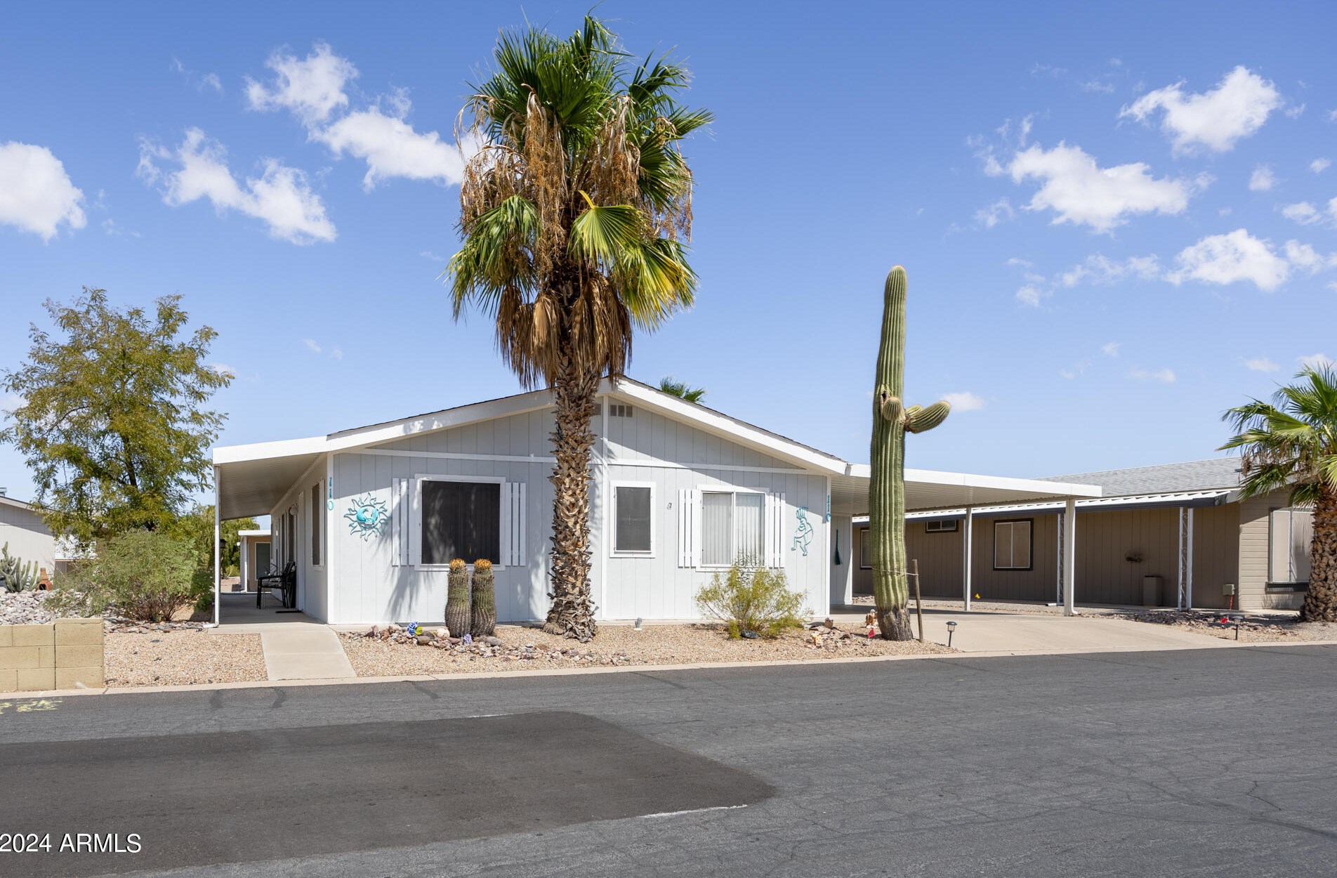 2054 Thornton Rd, Casa Grande, AZ 85122-7849