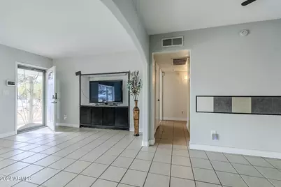 2124 E Osborn Road, Phoenix, AZ 85016 - Photo 12