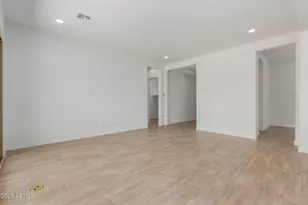 12003 W Pkwy Ln, Avondale, AZ 85323 - Photo 10