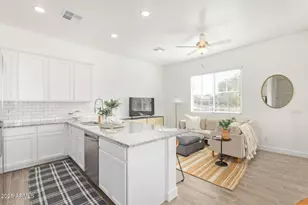 3230 E Thomas Rd, Mesa, AZ 85213 - Photo 8