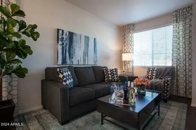 4435 N Longview Avenue #3, Phoenix, AZ 85014 - Photo 2