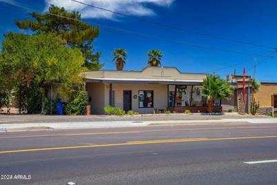 692 W Wickenburg Way, Wickenburg, AZ 85390 - Photo 1