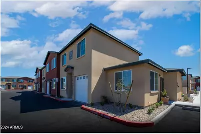 677 E Commonwealth Place #3, Chandler, AZ 85225 - Photo 1