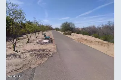 21048 E Arroyo Verde Drive, Queen Creek, AZ 85142 - Photo 10