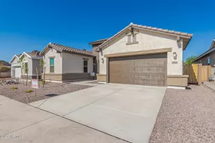 21048 E Arroyo Verde Dr, Queen Creek, AZ 85142 - Photo 4