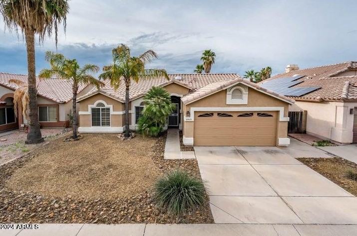 2523 Taro Ln, Phoenix, AZ 85050-2568