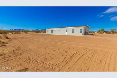 50863 W Saffron Lane, Maricopa, AZ 85139 - Photo 48