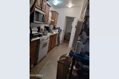 7300 N 51st Avenue #F 99, Glendale, AZ 85301 - Photo 4
