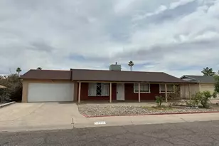 4232 W Citrus Way, Phoenix, AZ 85019 - Photo 2