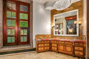 8100 N 68th St, Paradise Valley, AZ 85253 - Photo 42