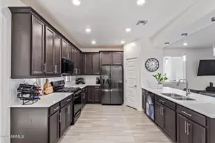 23852 N 167th Ln, Surprise, AZ 85387 - Photo 8