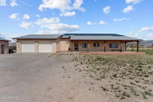 22900 W Hylton Way, Congress, AZ 85332 - Photo 6