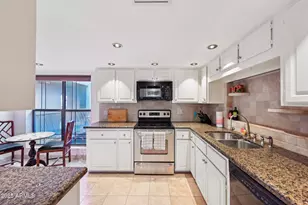 5122 N 31st Way, Phoenix, AZ 85016 - Photo 12