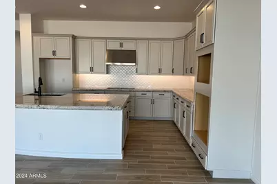 16092 W Questa Drive, Surprise, AZ 85387 - Photo 14