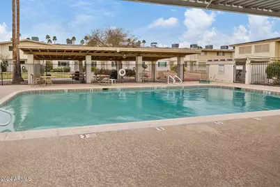 8221 E Garfield Street #L09, Scottsdale, AZ 85257 - Photo 4
