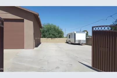 7801 E Davenport Drive, Scottsdale, AZ 85260 - Photo 30