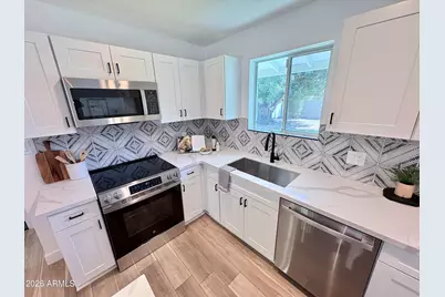 2213 E Janice Way, Phoenix, AZ 85022 - Photo 12