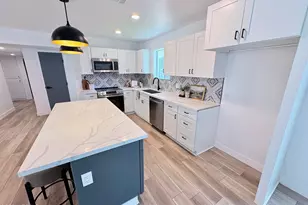 2213 E Janice Wy, Phoenix, AZ 85022 - Photo 10