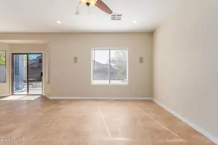 1105 E Wong Way, Phoenix, AZ 85040 - Photo 6