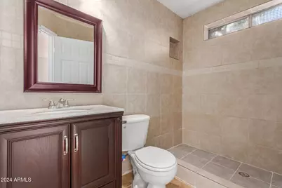 1105 E Wong Way, Phoenix, AZ 85040 - Photo 28