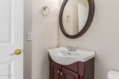 1105 E Wong Way, Phoenix, AZ 85040 - Photo 22